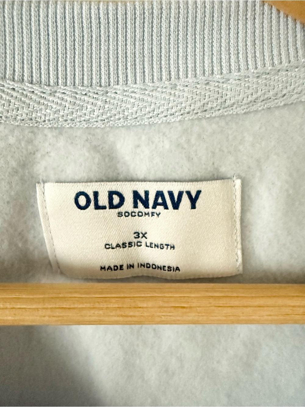 NWT Old Navy Light Blue Henley Sweatshirt Classic Length Size 3X - Picture 4 of 6